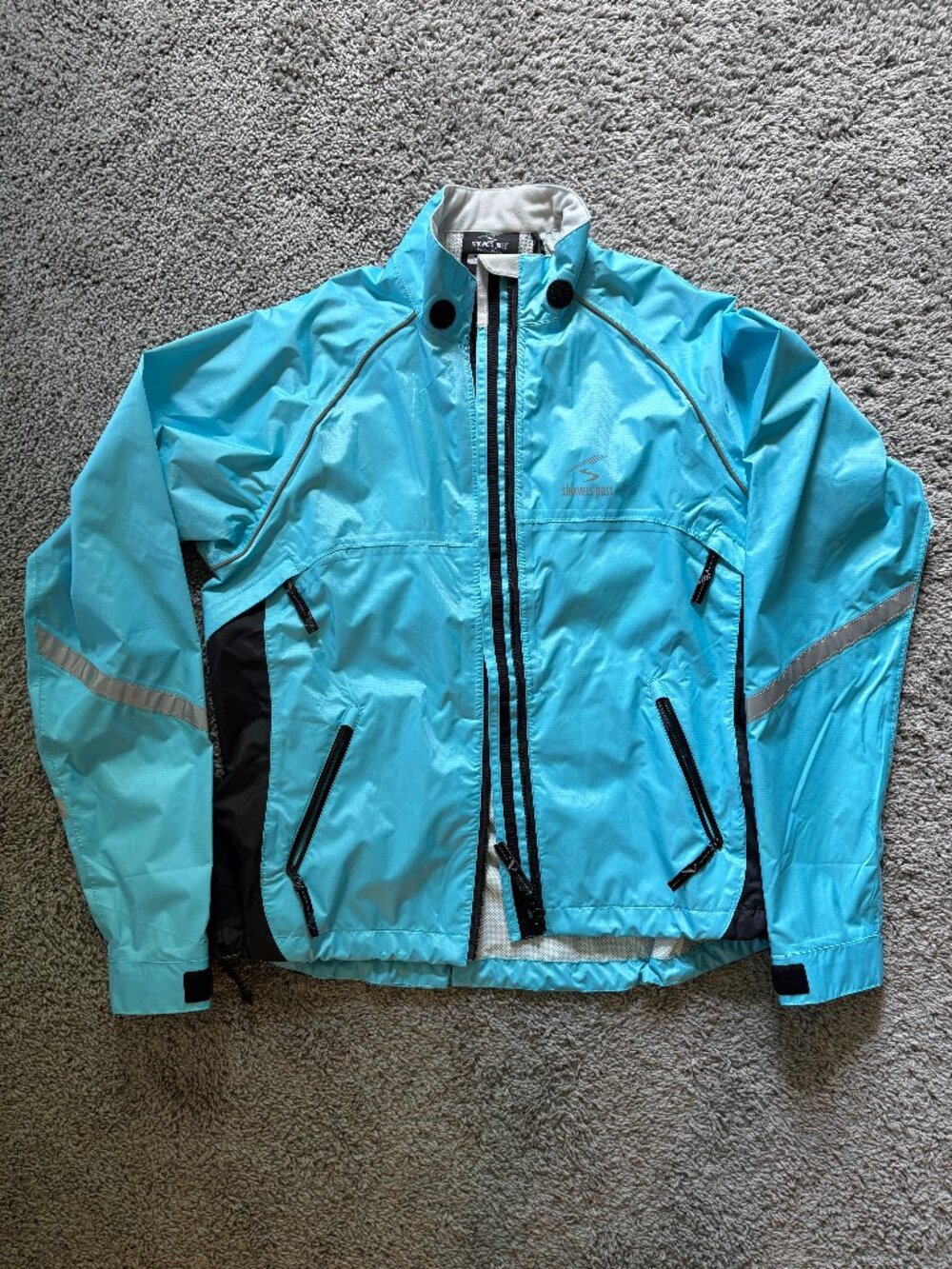 Showers Pass omen's Club Pro Jacket in Powder Blue - Size L